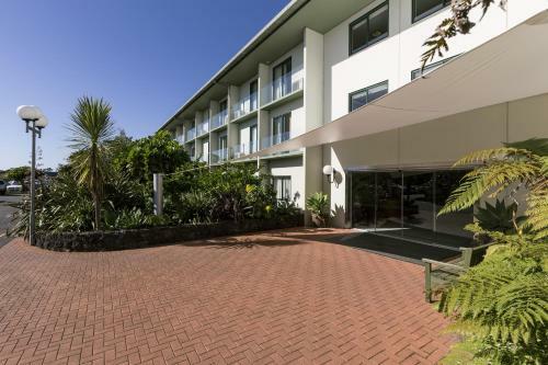 Jet Park Airport Hotel