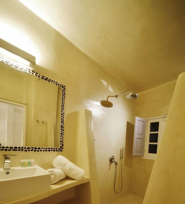 Aparthotel Armeni Village