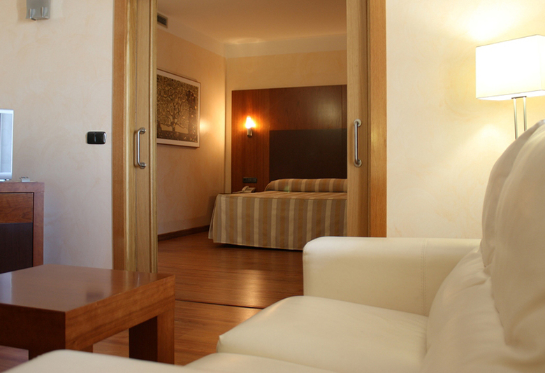 Hotel Montera Plaza