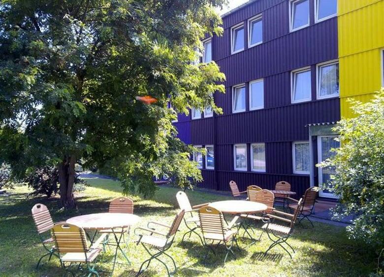 Hotel B1