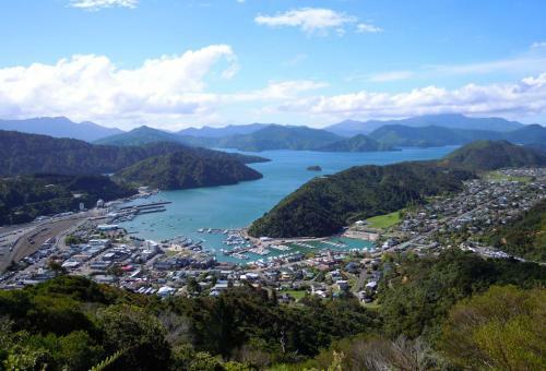 Close To Picton Town