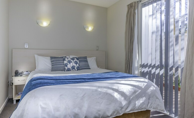 166 Majestic Court Motel