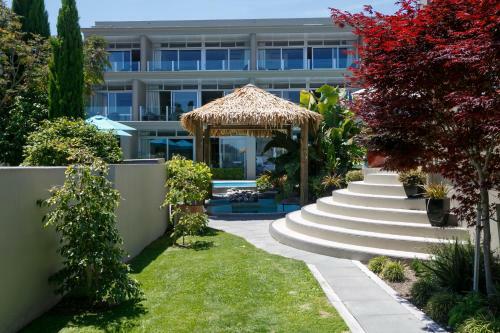 The Reef Resort Motel