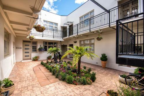 Art Deco Apartments