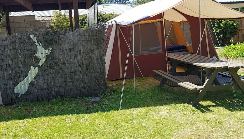 Albergue Happy Apple Backpackers