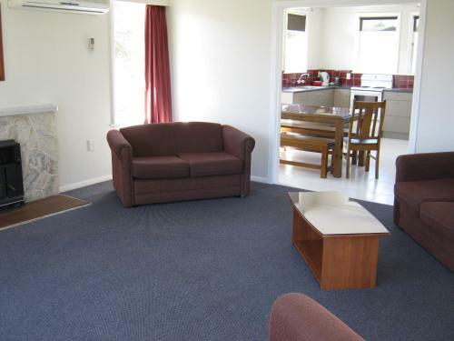 Tahuna Beach Kiwi Holiday Park And Motel