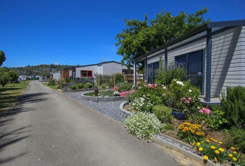 Tahuna Beach Kiwi Holiday Park And Motel