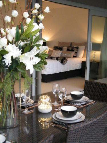 Seaview Waterfront Apartments