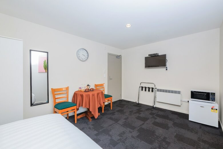 Greenlane Motel