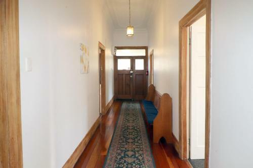 Villa On Wellington St, Hamilton