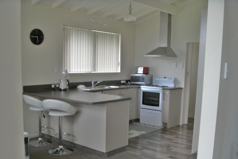 Ascot Holiday Home