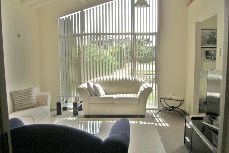 Ascot Holiday Home