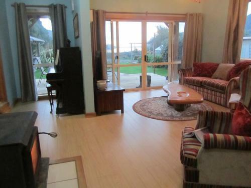 Loch Sloy Farmstay Little River