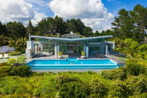 Vineyard Cottage - Paroa Bay Winery