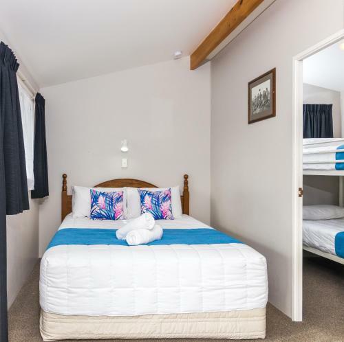 Motutere Bay Holiday Park