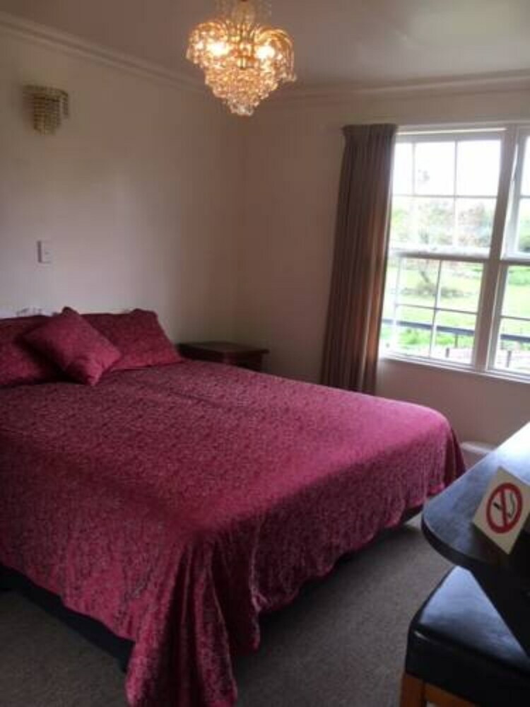 Woodlyn Park Motel