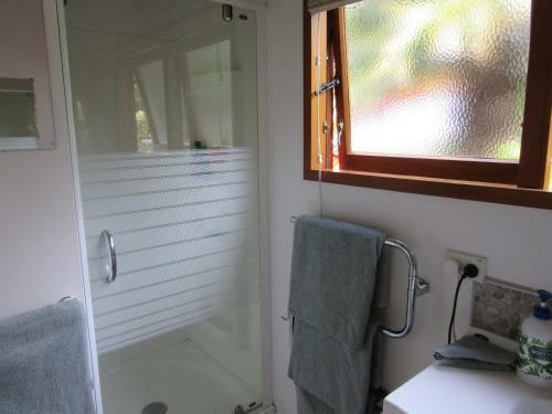 Bed & Breakfast B And B On Puriri