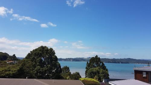 Bed & Breakfast B And B On Puriri