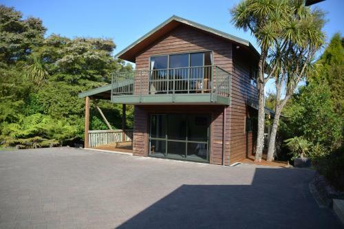 Treetops Cottage At The Castle
