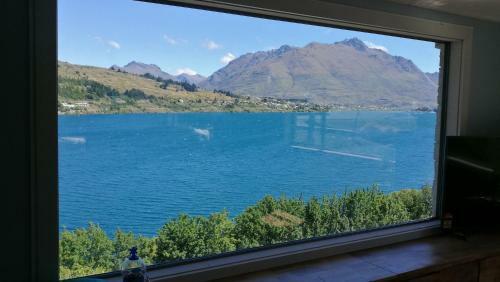 De Lavender Lakeview B & B