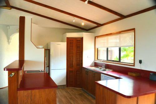 20 De Surville Road