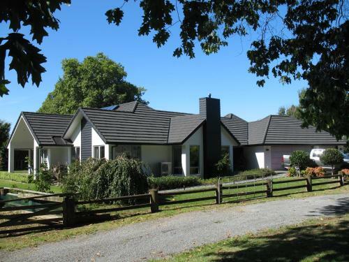 Bed & Breakfast Karapiro Willows Luxury B & B