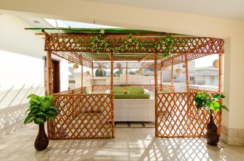 Hostal Bluesky Guest House