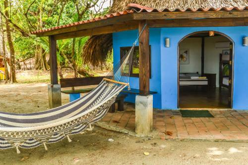 Hotel Oasis Surf Camp