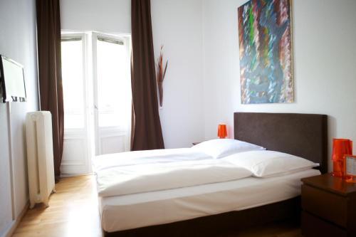 Tom's Hotel (gay Hotel)