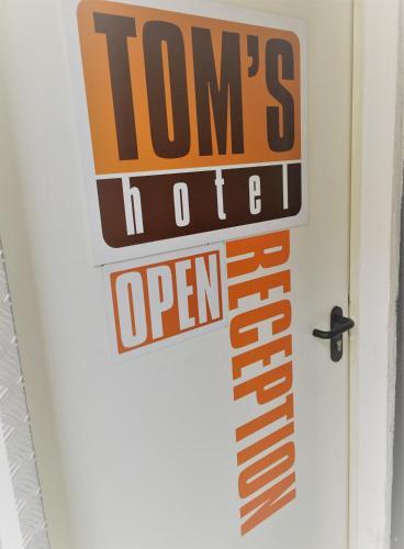 Tom's Hotel (gay Hotel)