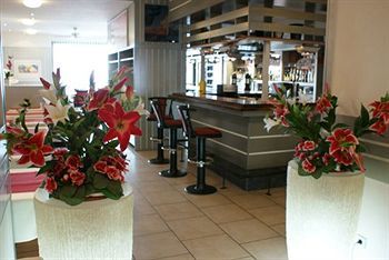Hotel Acon
