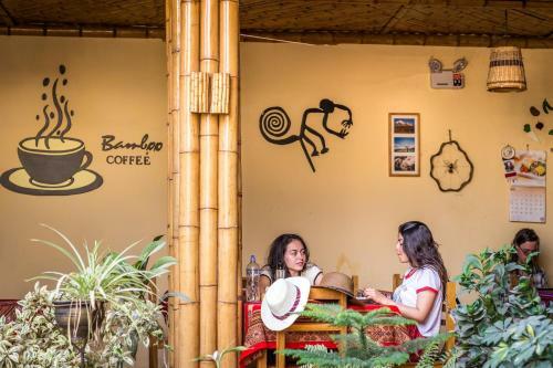 Hostal La Casa De Bamboo