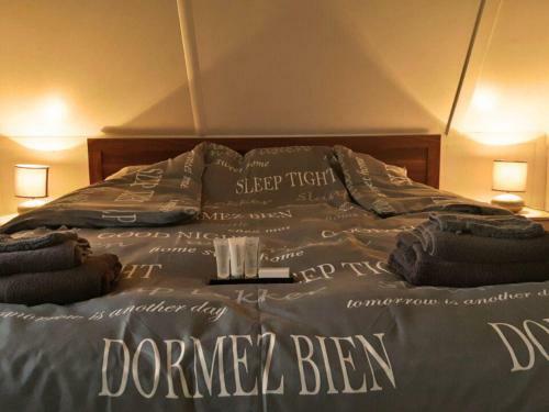 Cozy Holiday Home In Zonnemaire With Garden