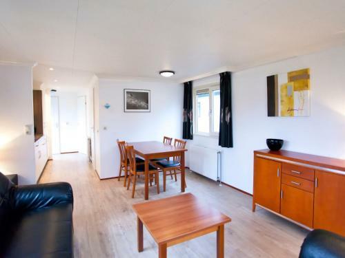 Hotel Holiday Home Type B.24
