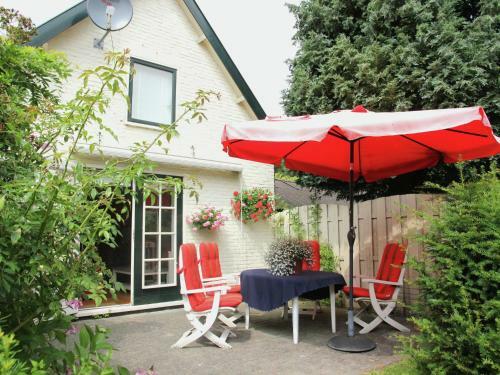 Cozy Holiday Home In Schoorl Near Forest