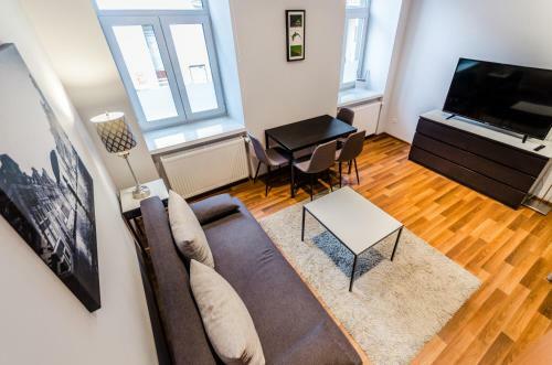 Eh Apartments - G�rna Street