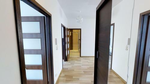 Eh Apartments - G�rna Street