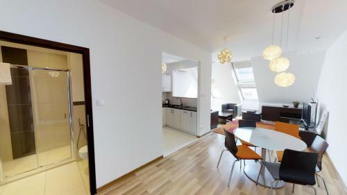 Eh Apartments - G�rna Street