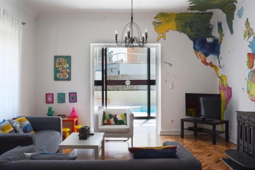Cascais Cool Hostel Suites & Pool