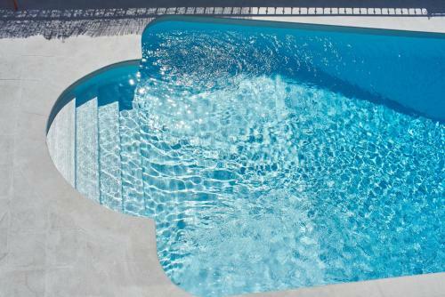 Cascais Cool Hostel Suites & Pool