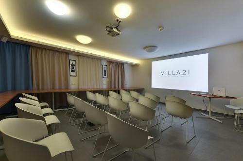 Hostal Villa 21
