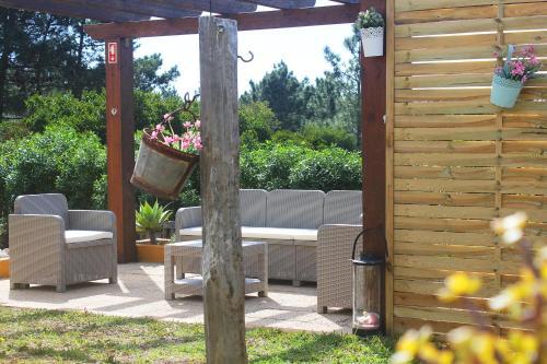 Hostal Aljezur Experiences Surf & Lounge House