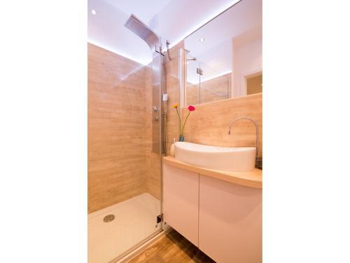 Apartament ?wi?toja?ska