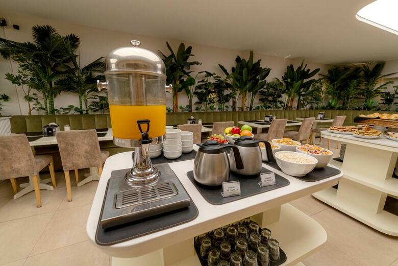 Hotel Sennac