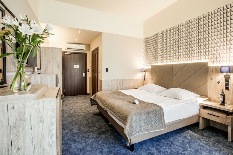 Spa & Wellness Hotel Diament Ustro?