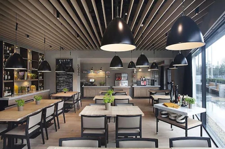 Ilonn Hotel