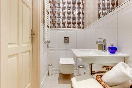 Lion Apartments - Deluxe Rooms