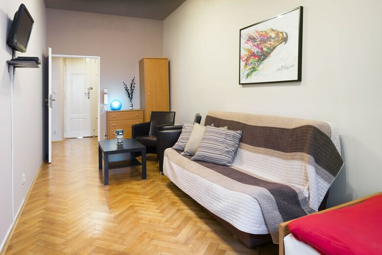 Berry Apartments