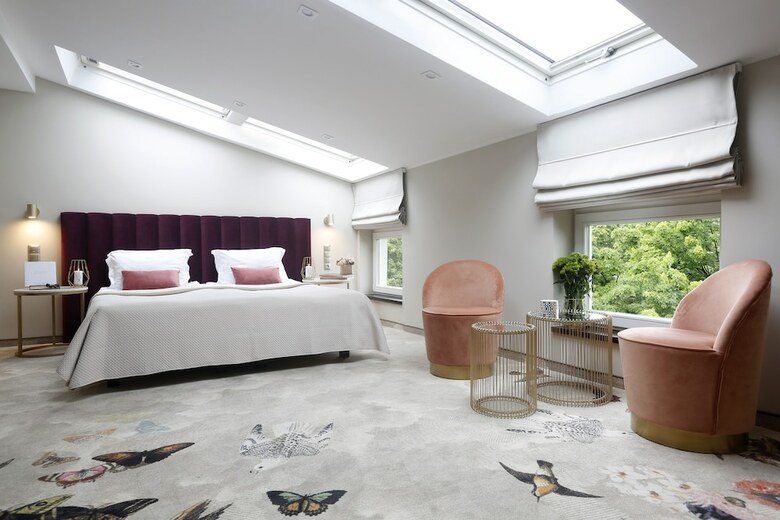 Queen Boutique Hotel