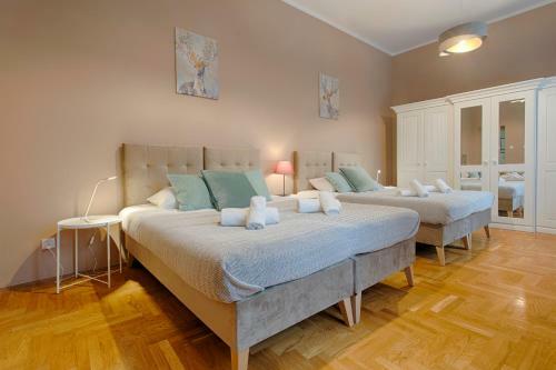 Tyzenhauz Apartments Superior